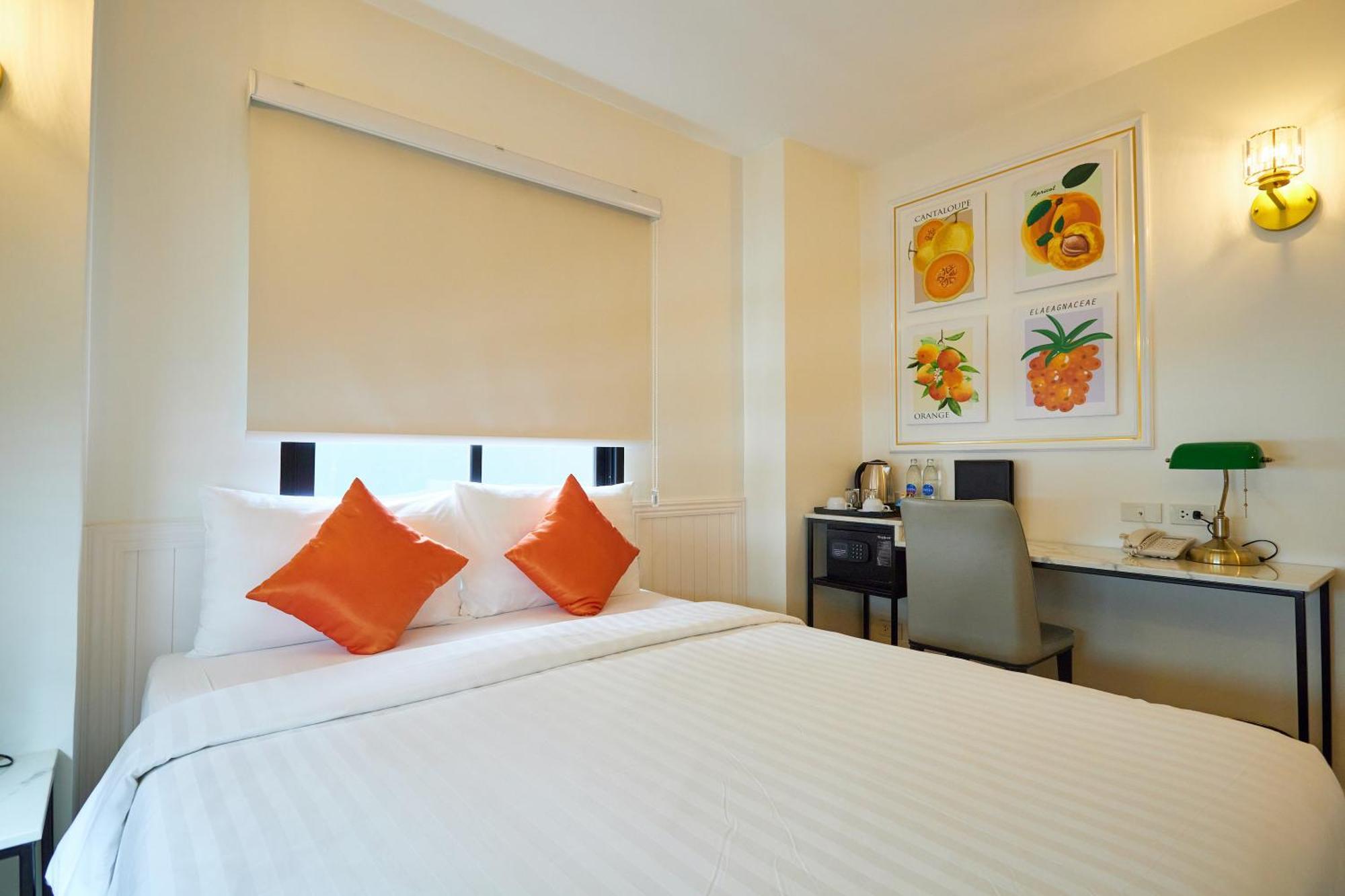 Rose Apple Hotel Bangkok Exterior photo