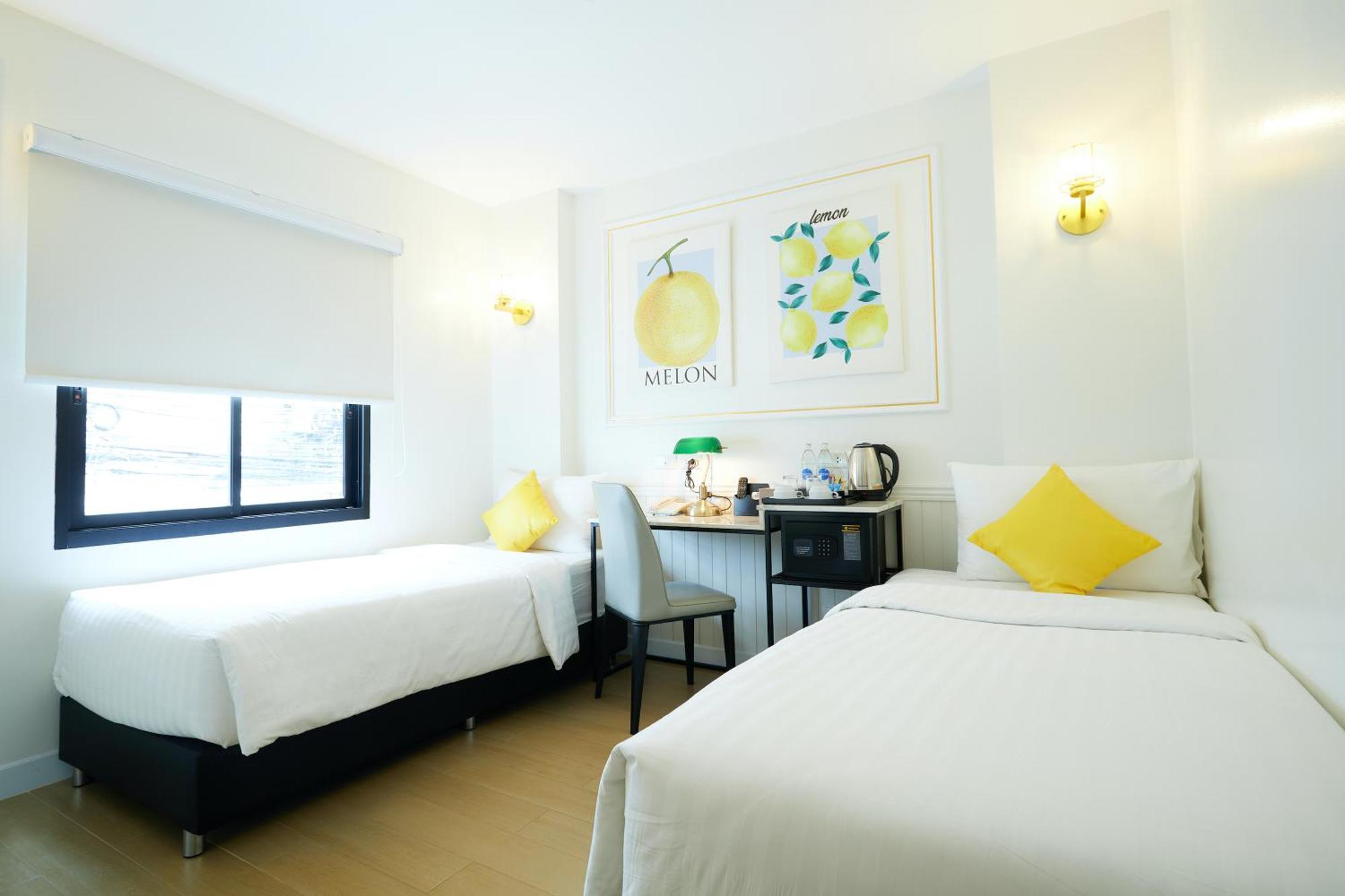 Rose Apple Hotel Bangkok Exterior photo